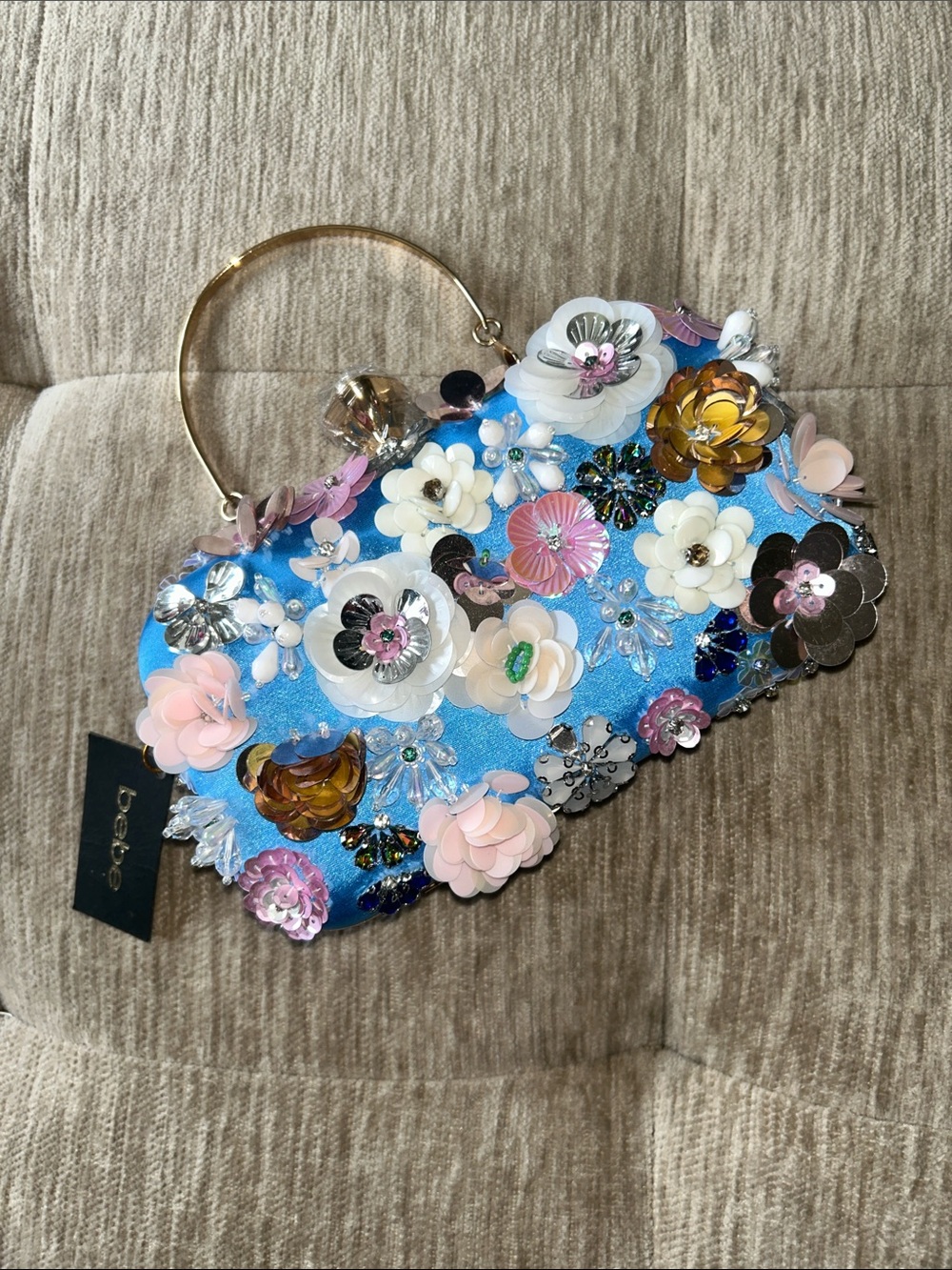 NWT bebe Blue Floral Appliqué Wristlet Clutch with Gold Handle